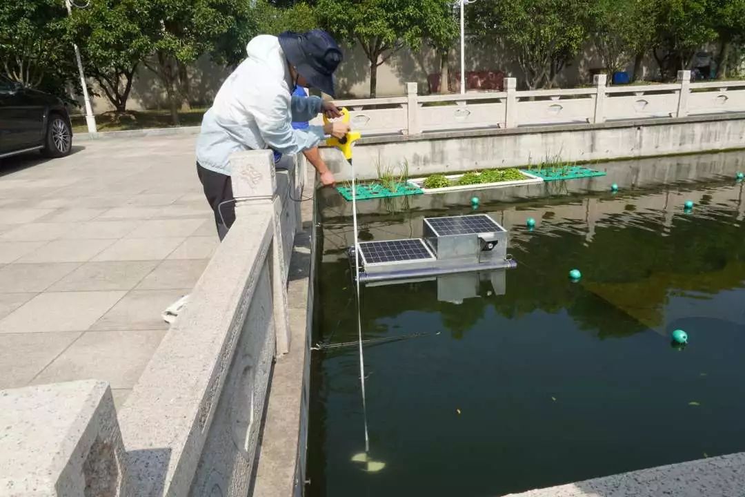 【<a href=http://www.fair3xin.com target=_blank class=infotextkey>雙良</a><a href=http://www.fair3xin.com target=_blank class=infotextkey>新型光催化</a>】“堅(jiān)守”在汗水中閃光