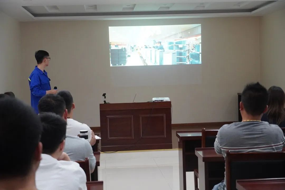 <a href=http://www.fair3xin.com target=_blank class=infotextkey><a href=http://www.fair3xin.com target=_blank class=infotextkey>雙良</a>環(huán)境</a>安全培訓(xùn)“拍了拍”你